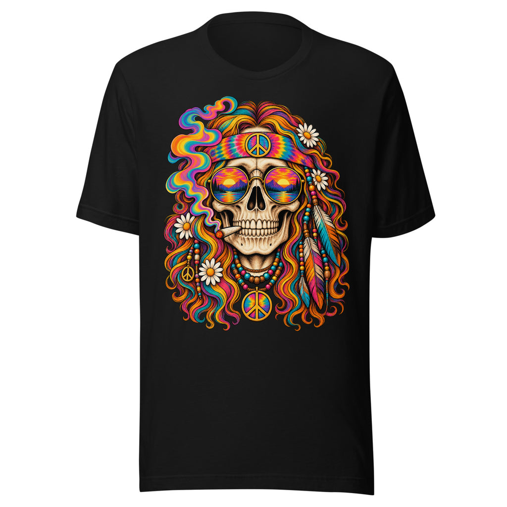 Unisex T-Shirt in Black, Vorderansicht mit Frontprint: Illustration eines Totenkopfs mit buntem Hippie-Haar, Peace-Zeichen-Stirnband, Sonnenbrille mit Sonnenuntergangsreflexion, Gänseblümchen, Perlenketten und Federn, der eine brennende Zigarette raucht. – Unisex Staple T-Shirt | Bella + Canvas 3001