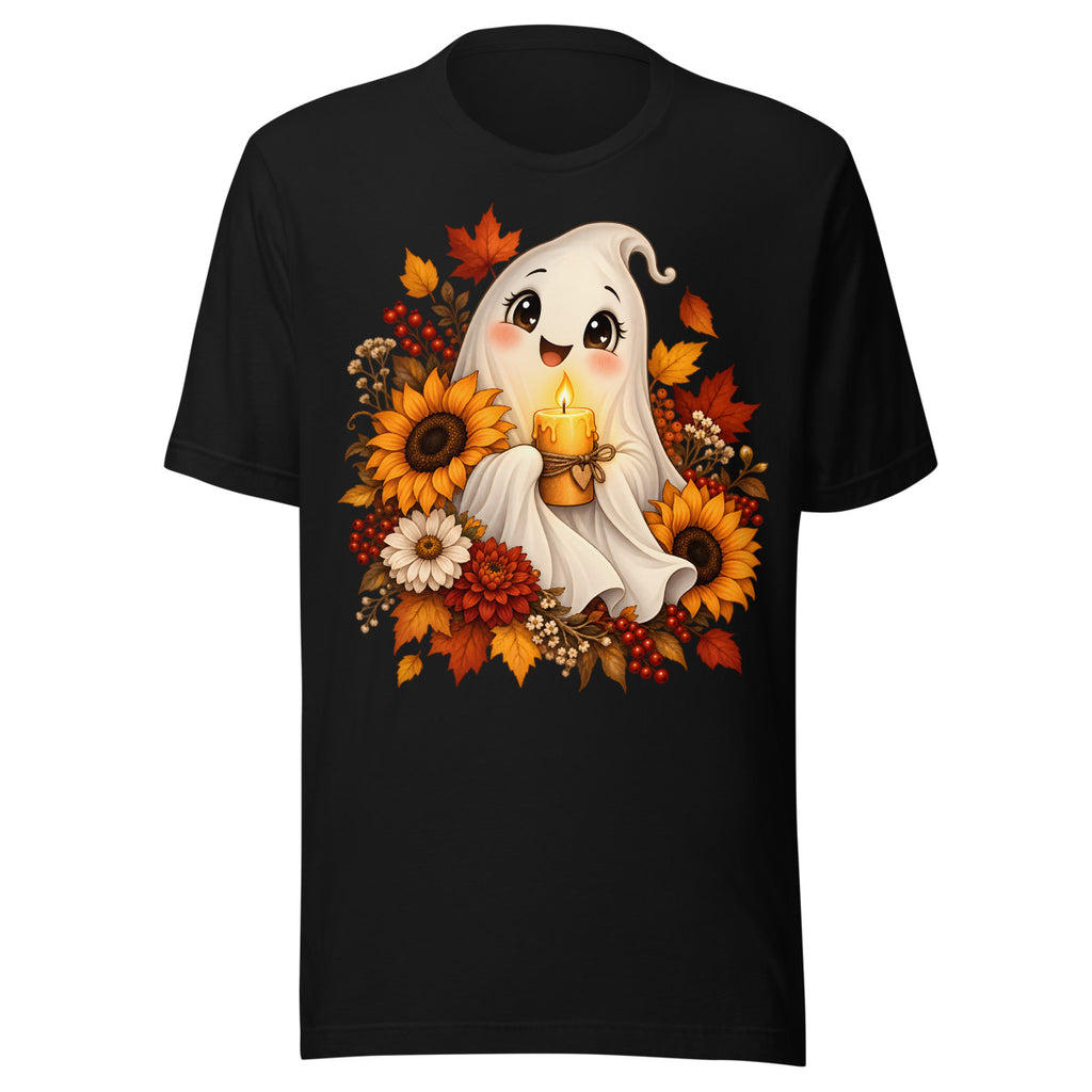 Niedlicher Geist mit herzförmigen Augen, der eine brennende Kerze hält, umgeben von herbstlichen Blumen, Blättern und Kürbissen. – Unisex Staple T-Shirt | Bella + Canvas 3001