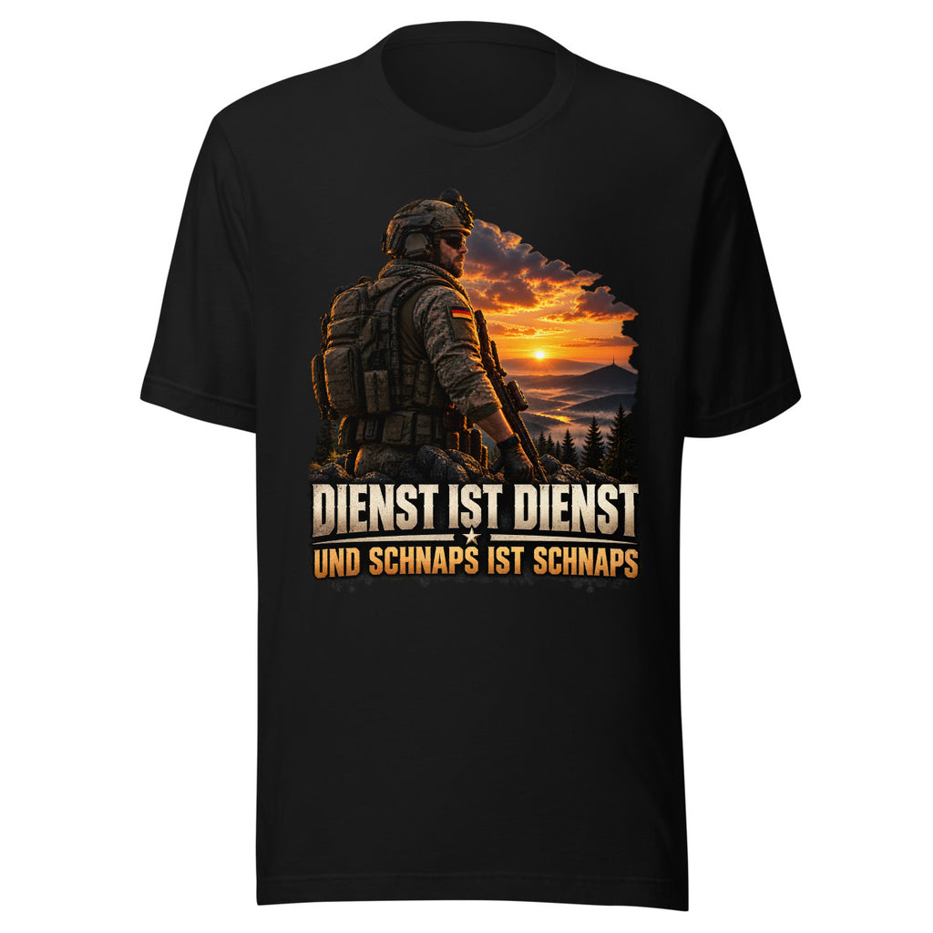 Soldat vor Sonnenuntergang mit Spruch – T-Shirt – großer Frontdruck