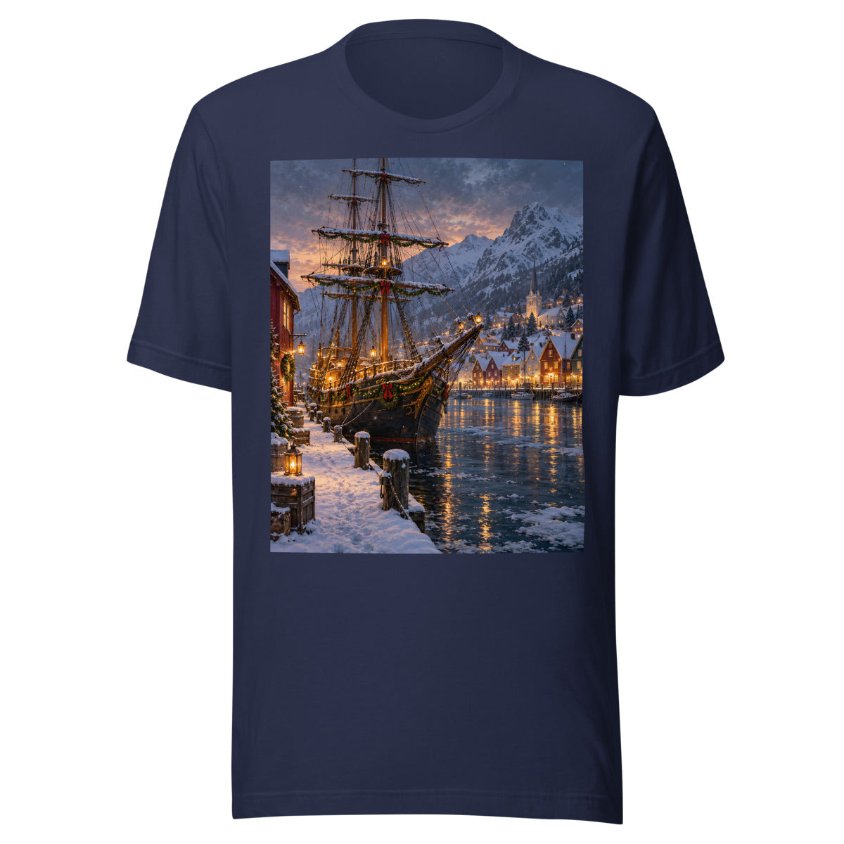 Segelschiff im nordischen Weihnachtshafen – T-Shirt – großer Frontdruck